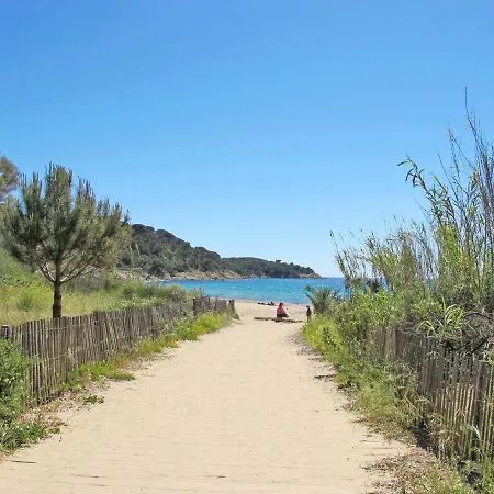 Apartamento Les Mas De Gigaro By Interhome